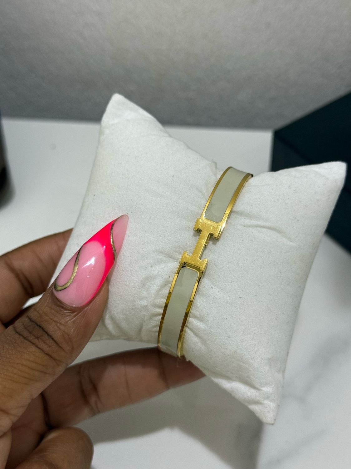 Hermes Bangle