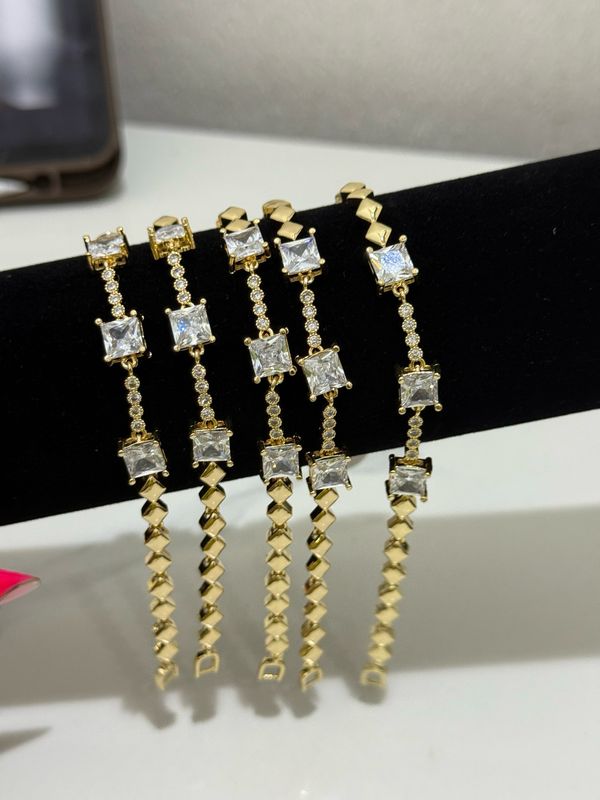 Ria Crystal Bracelet