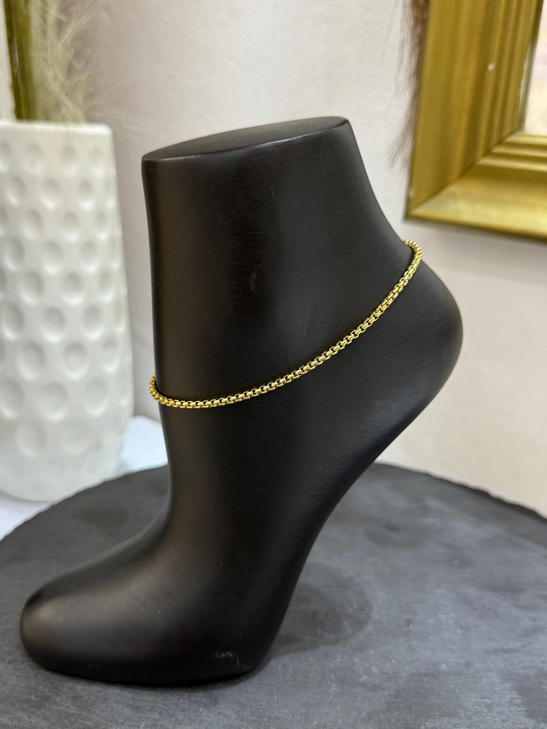 Plain anklet