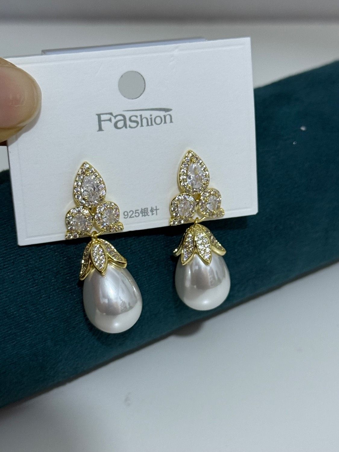 Zoey earrings