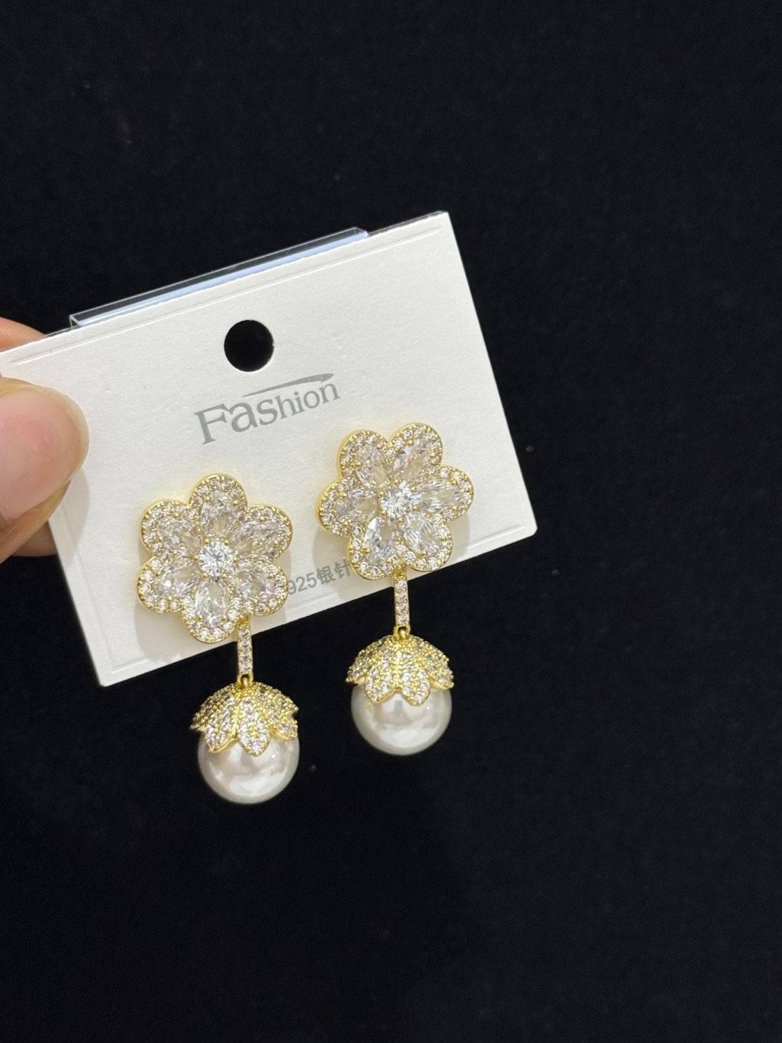 Bridal earrings gold