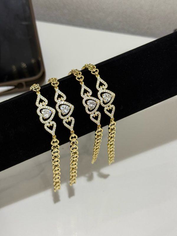 Lia Bracelet