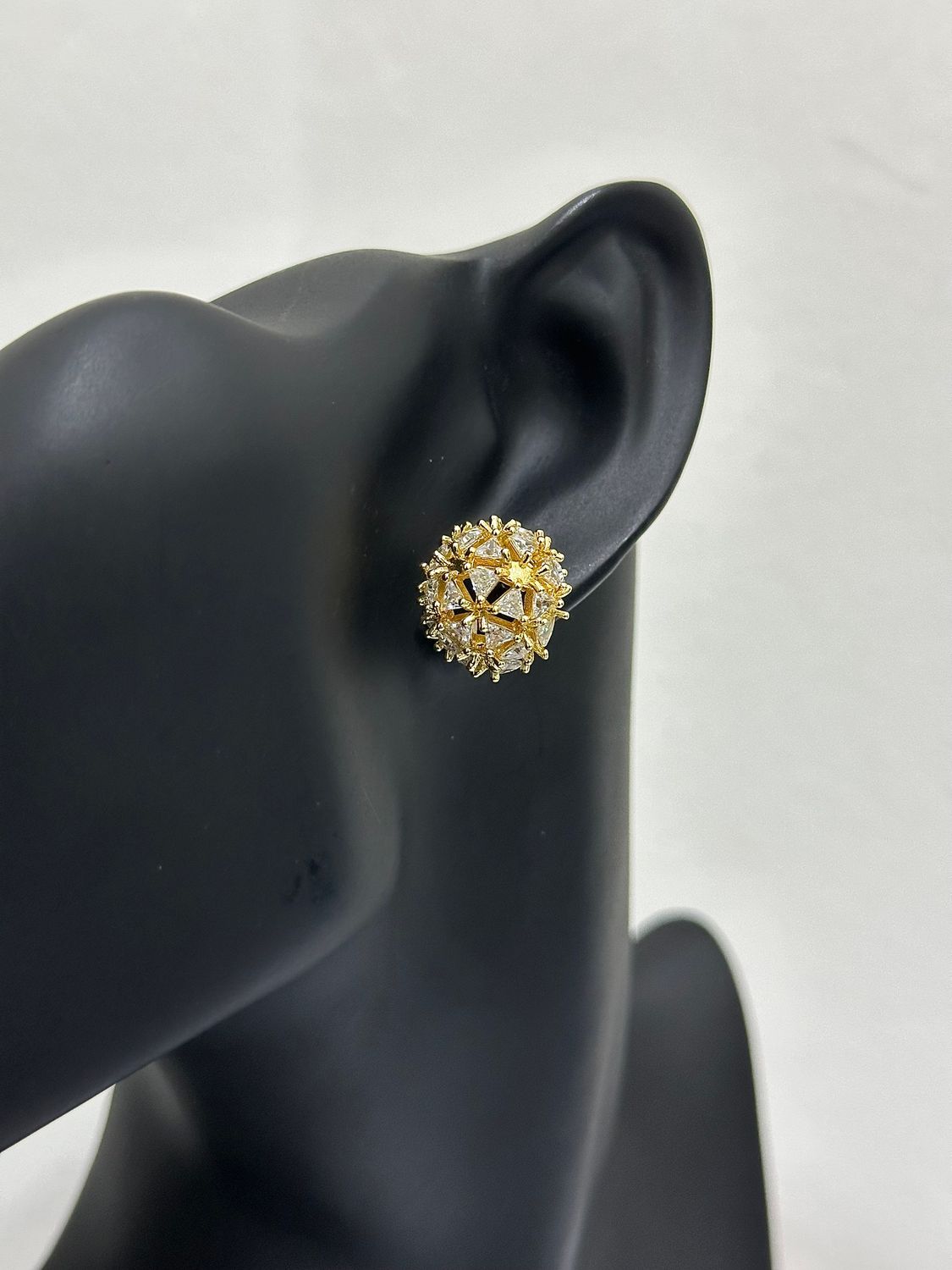 Praise earring