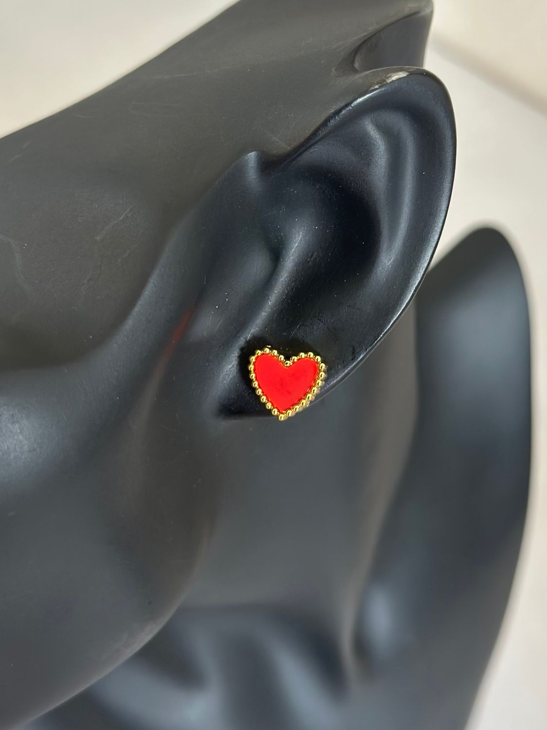Stud earring