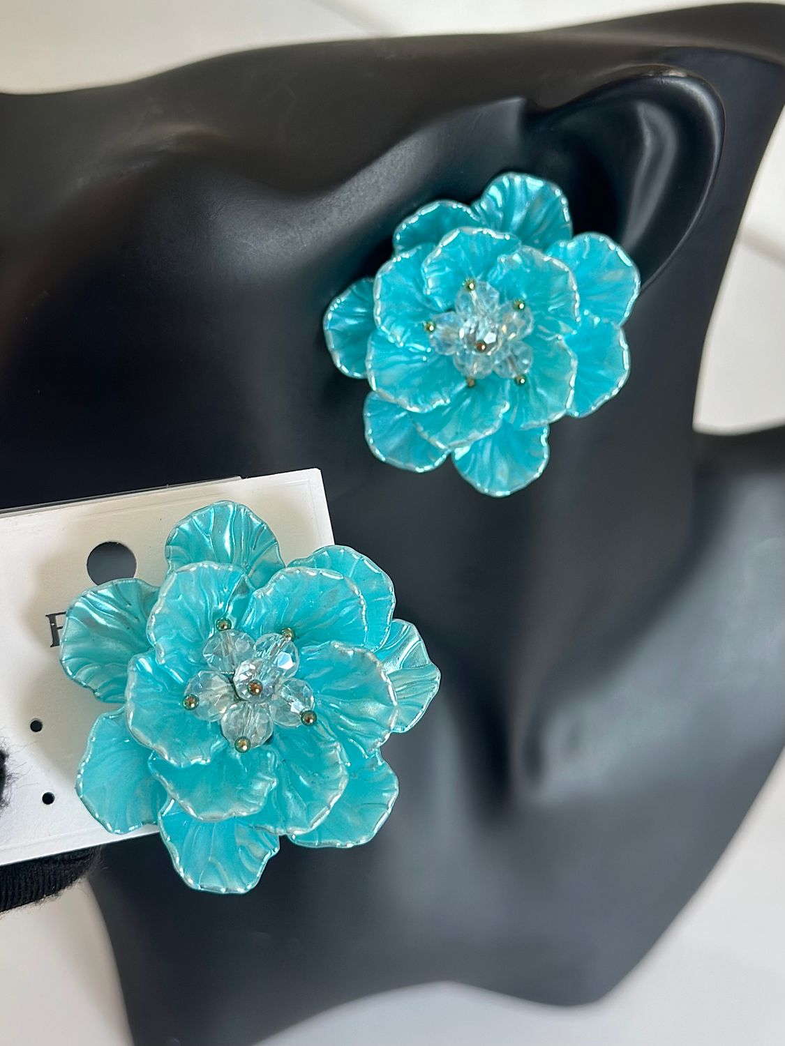 Floral statement earring