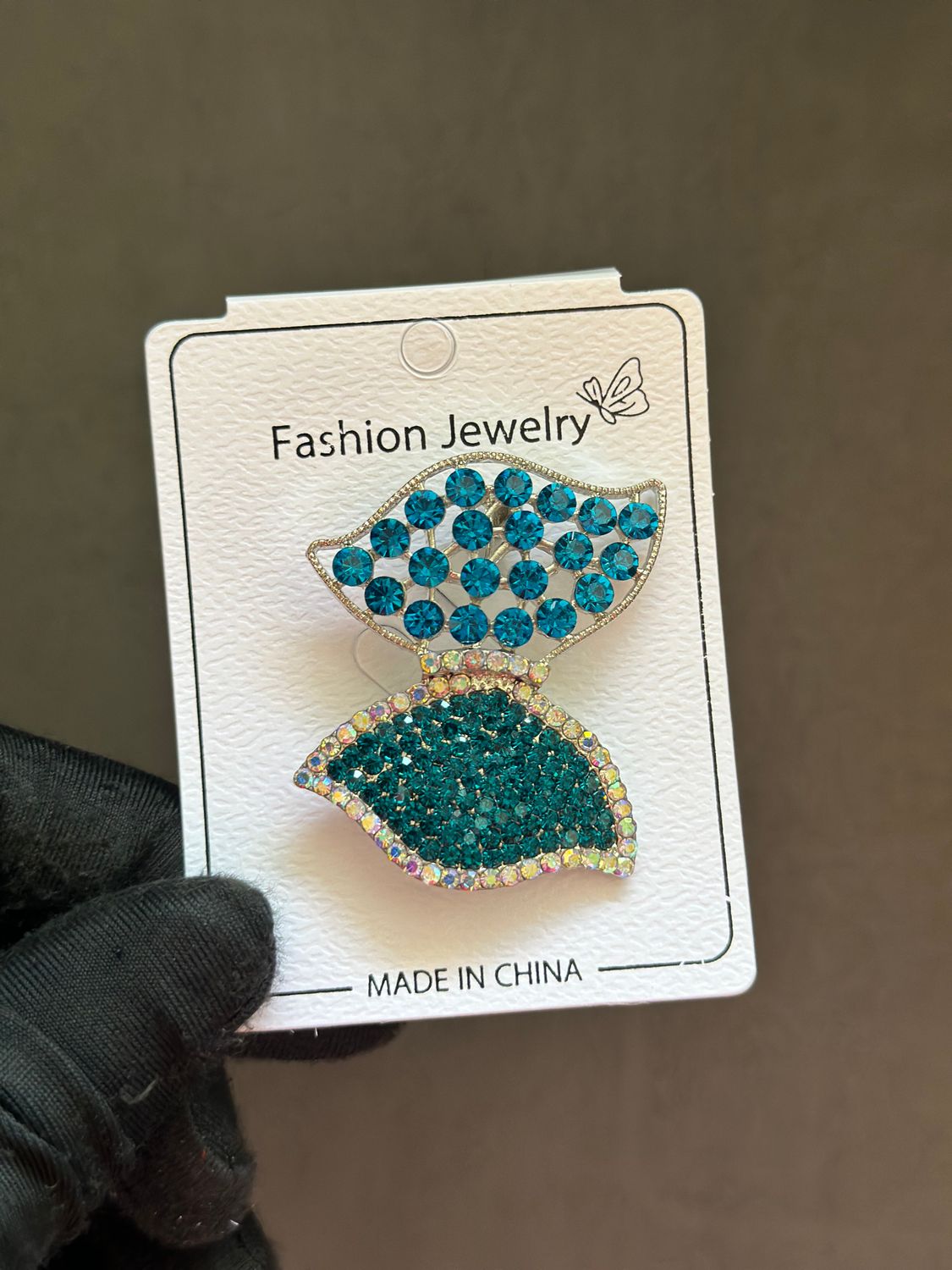 Brooch