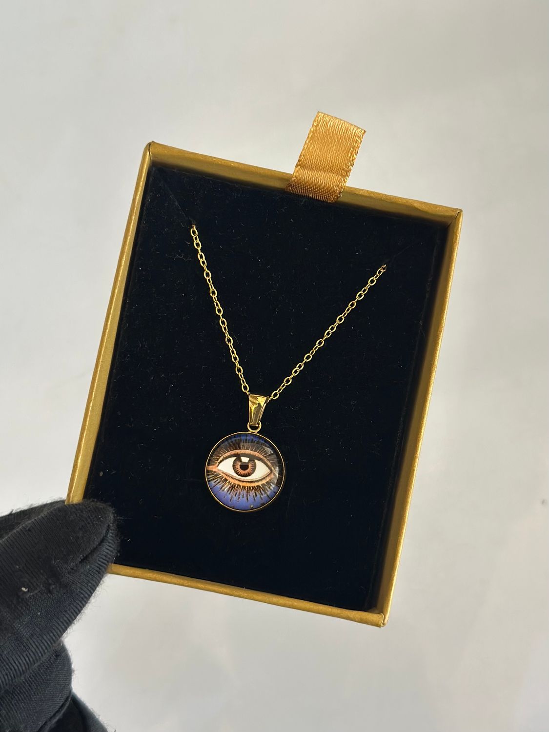 Eye necklace