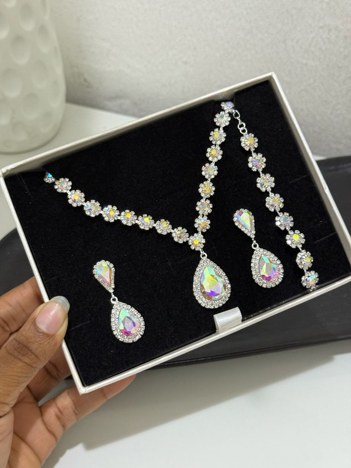 Radiance Jewelry Set