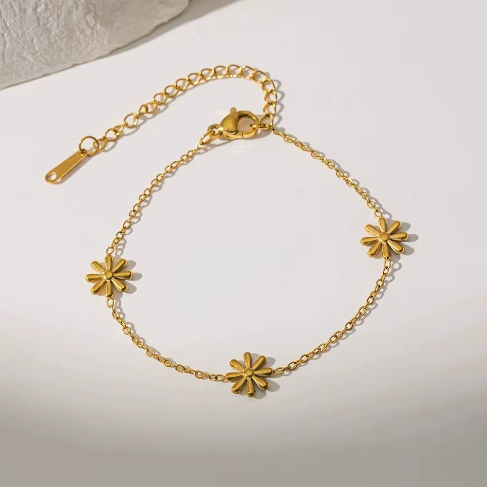 Luna Petal Bracelet