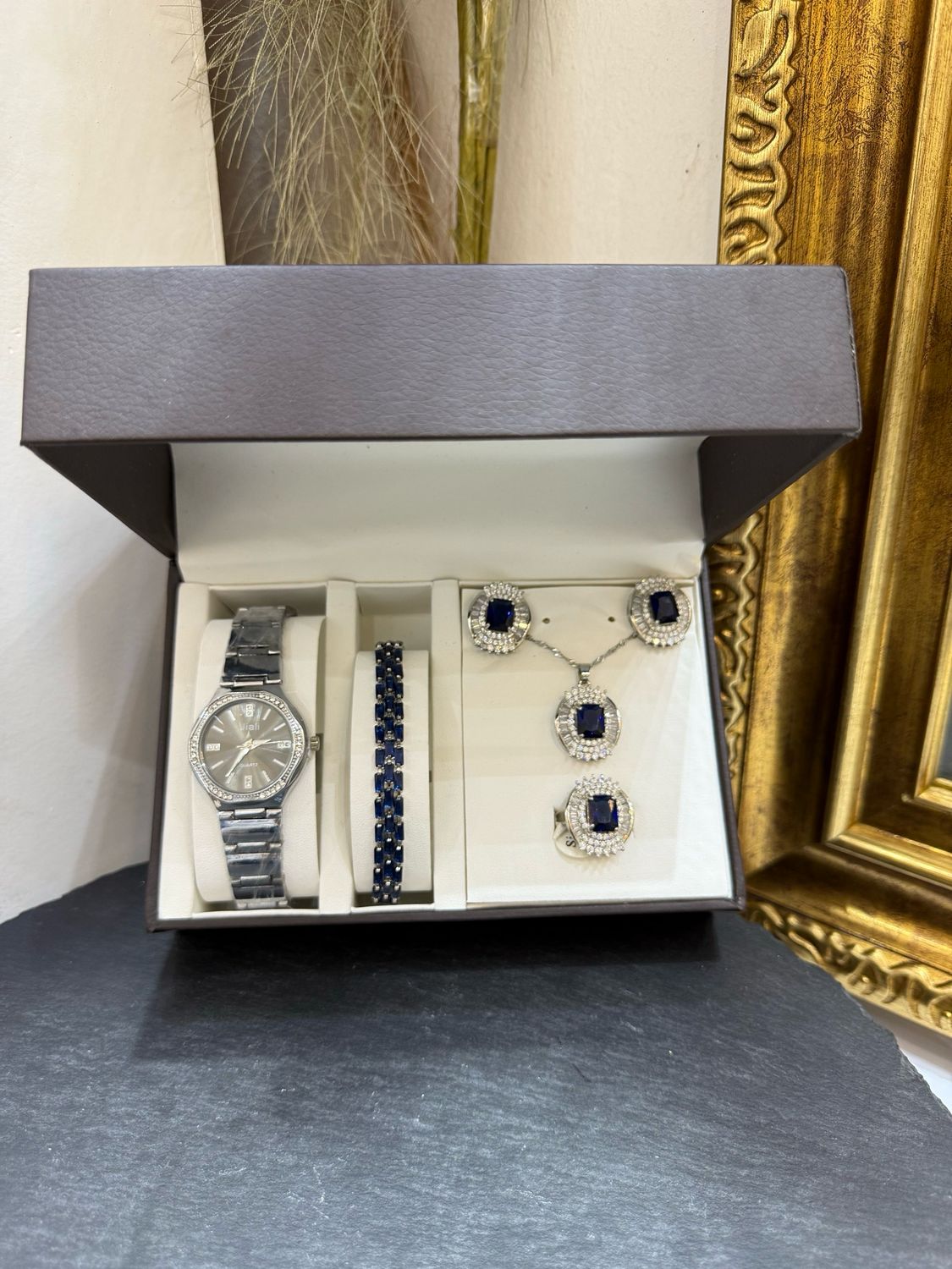 Royalty Gift Set