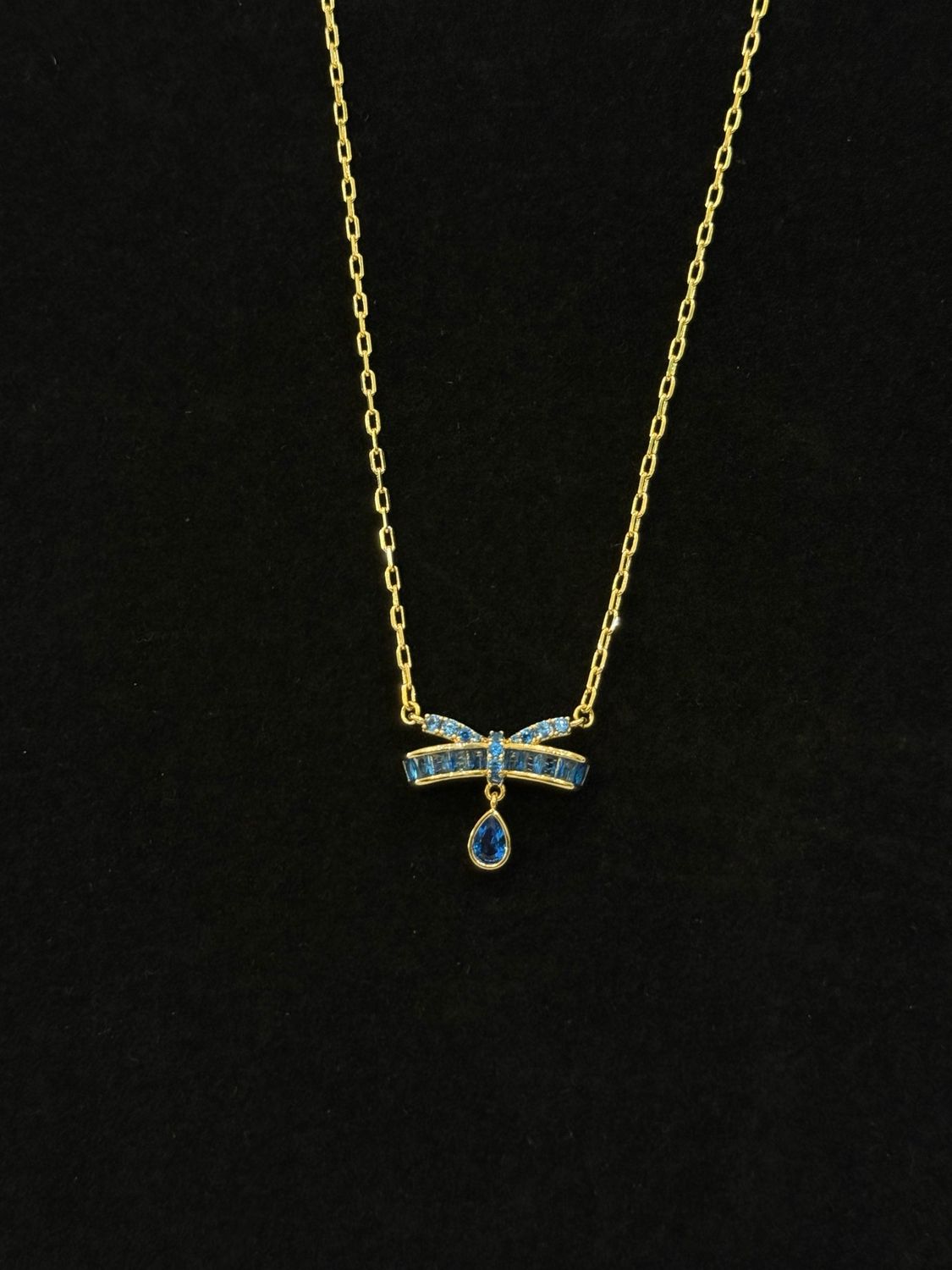 Rae Necklace