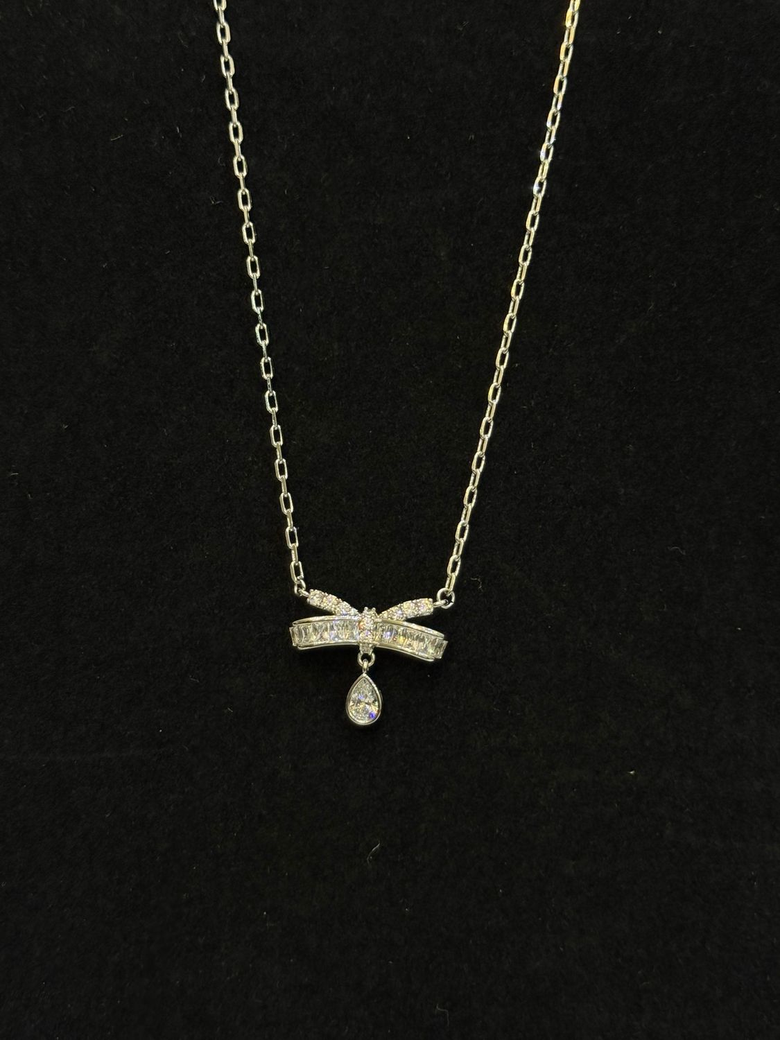 Rae Necklace
