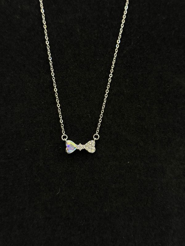 Rae Necklace