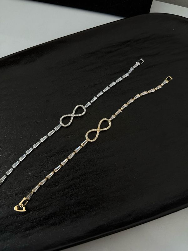 Lia Bracelet