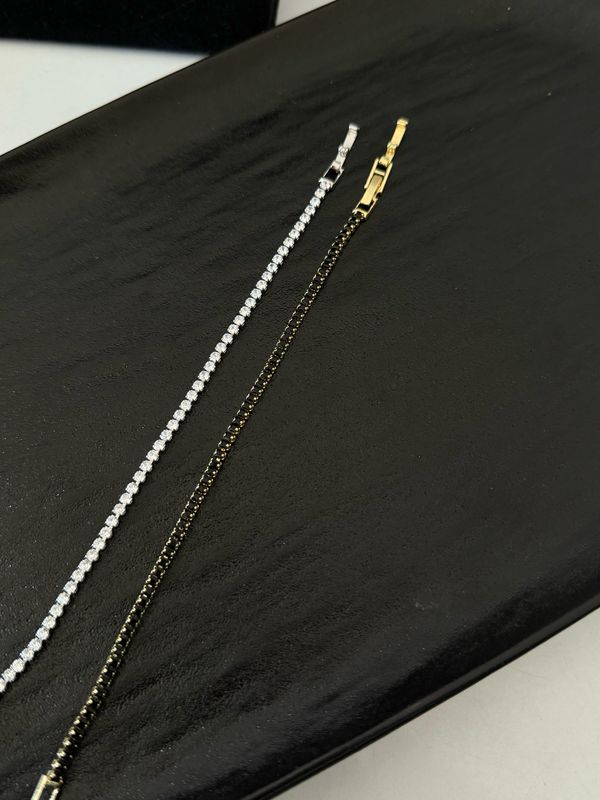 Lia Unisex Bracelet