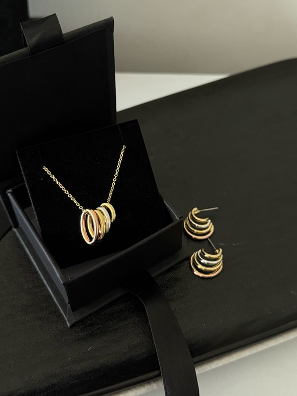 Nora Necklace
