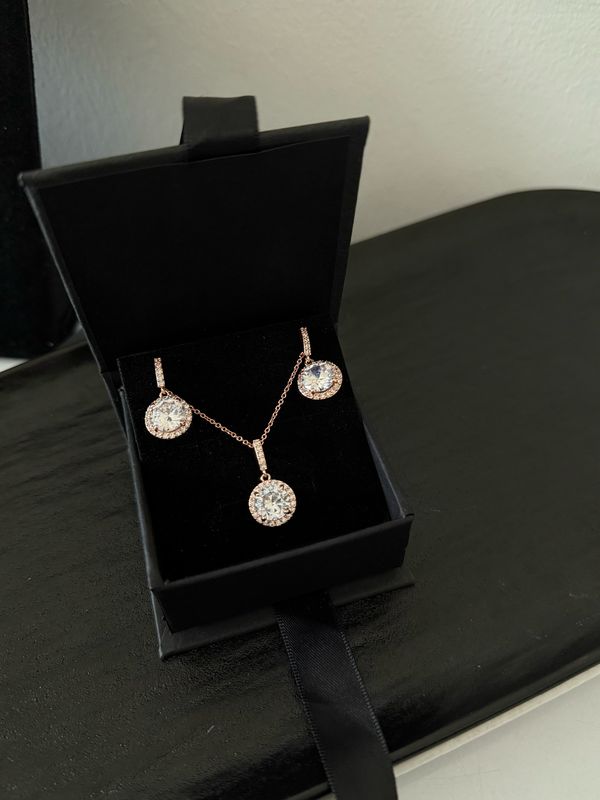 Nora Necklace