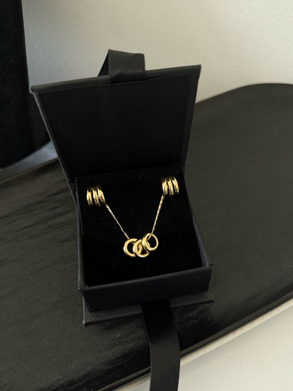 Nora Necklace