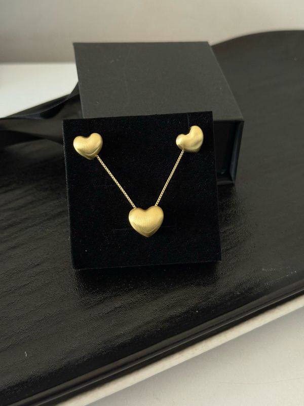 Nora Necklace