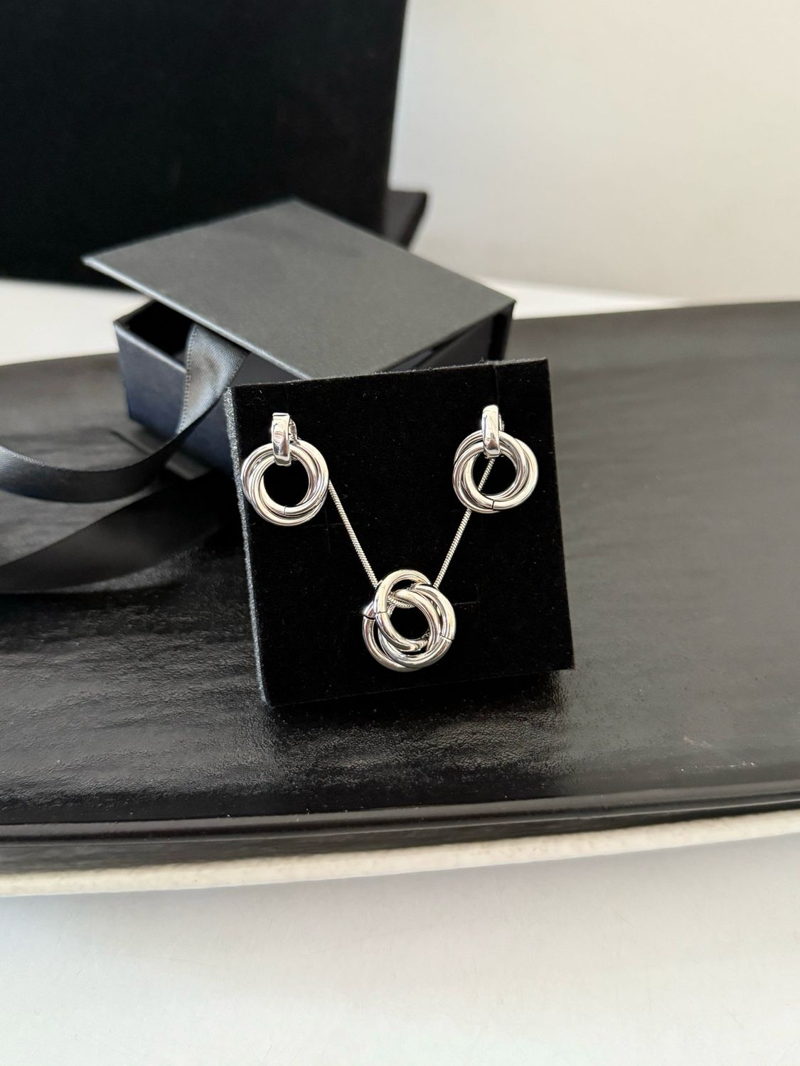 Nora Necklace