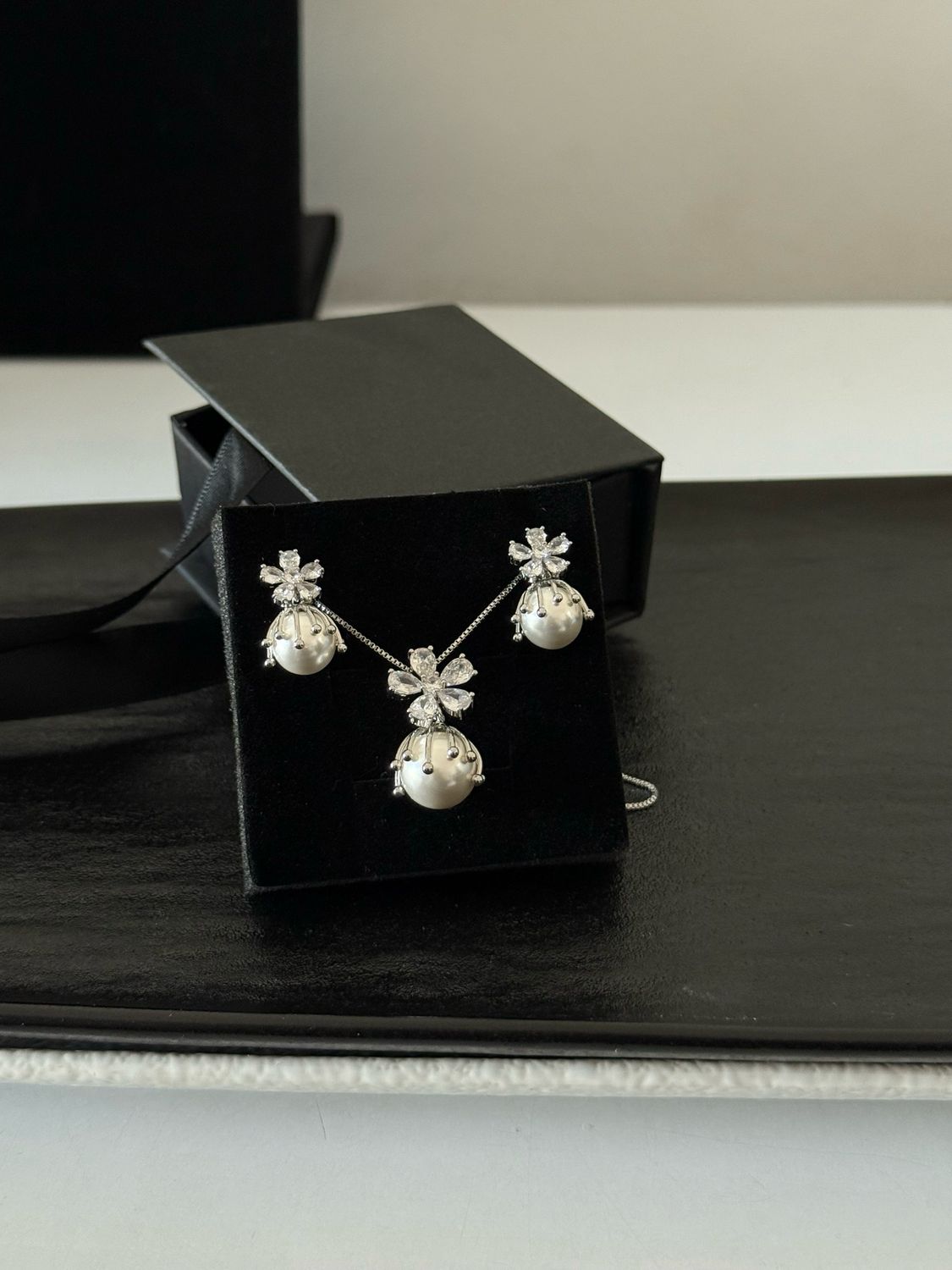 Nora Necklace