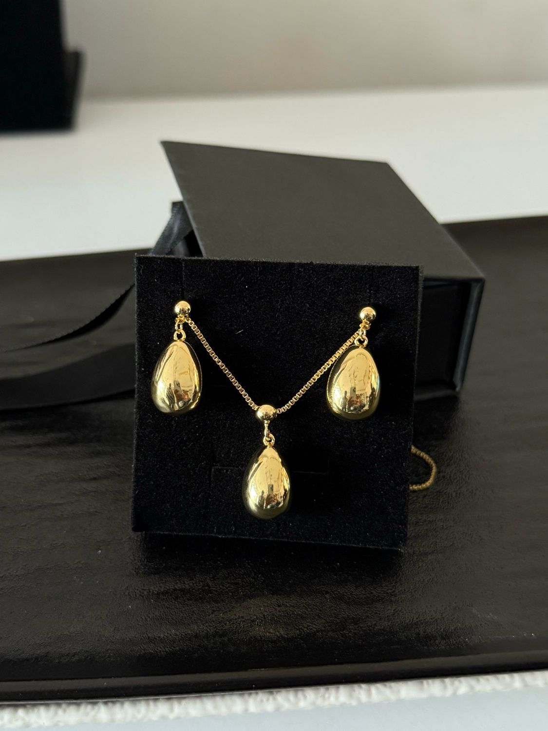 Nora Necklace