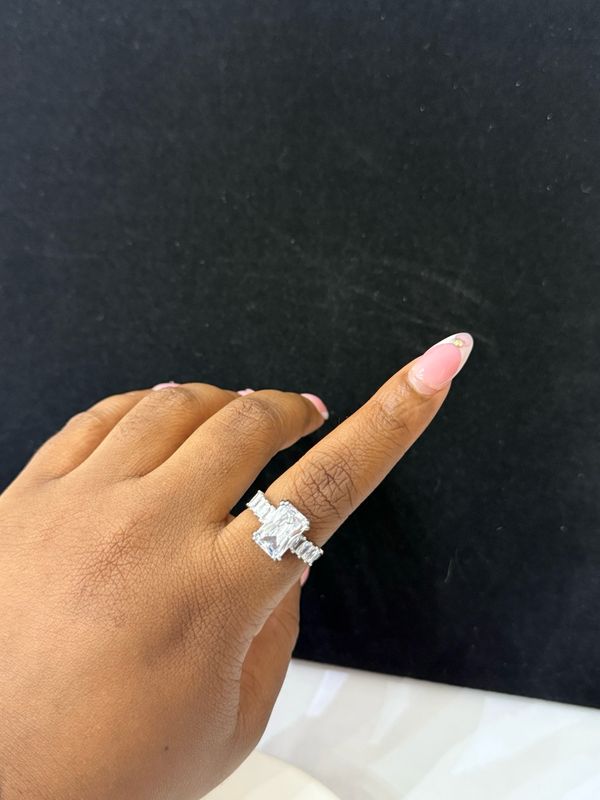 Lustre Rings