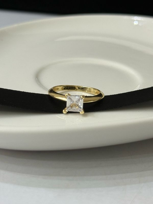 Lustre Ring