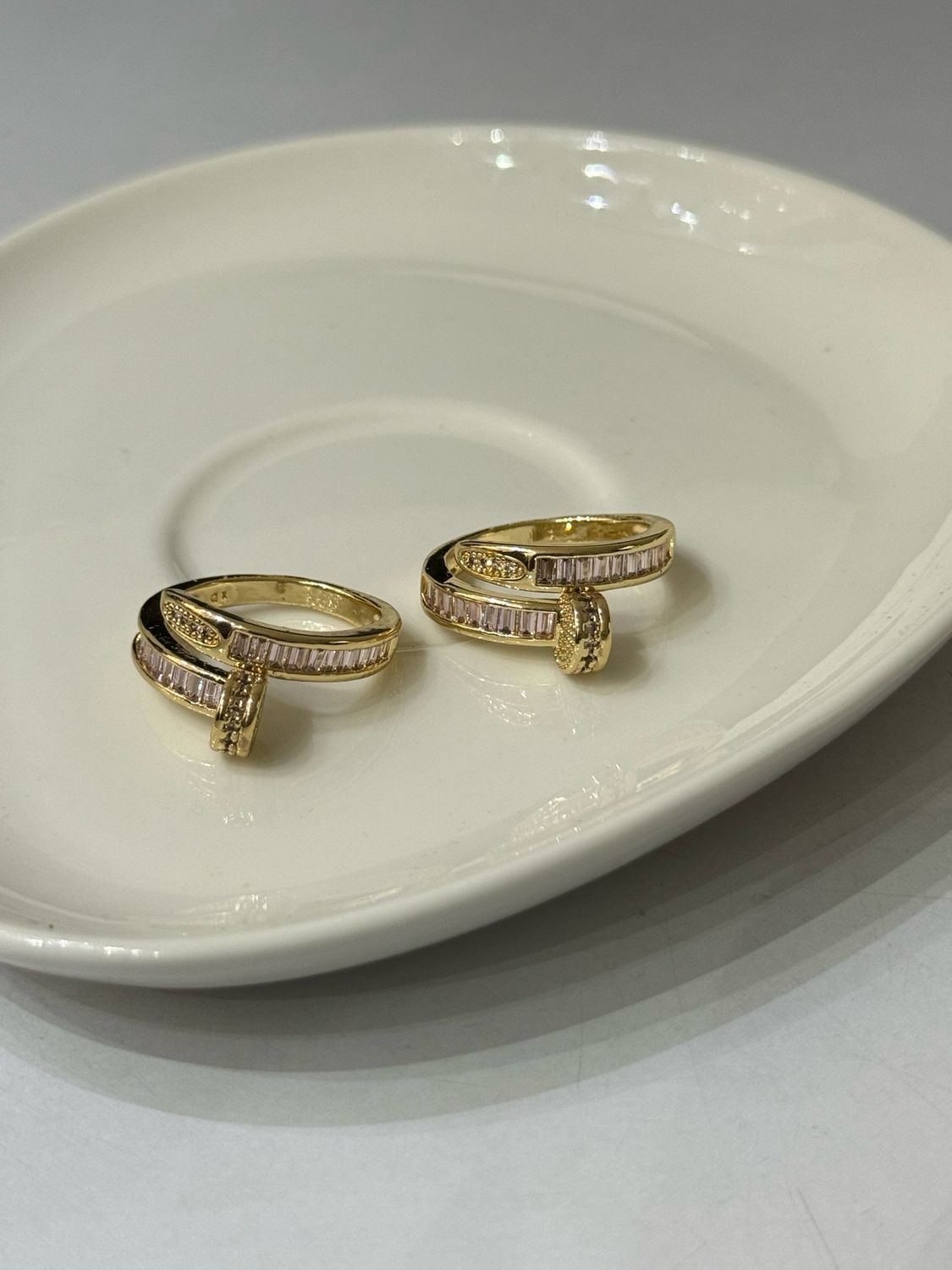 Lustre Rings