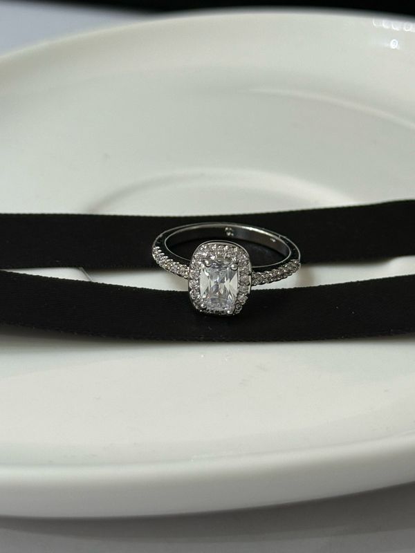 Lustre Rings