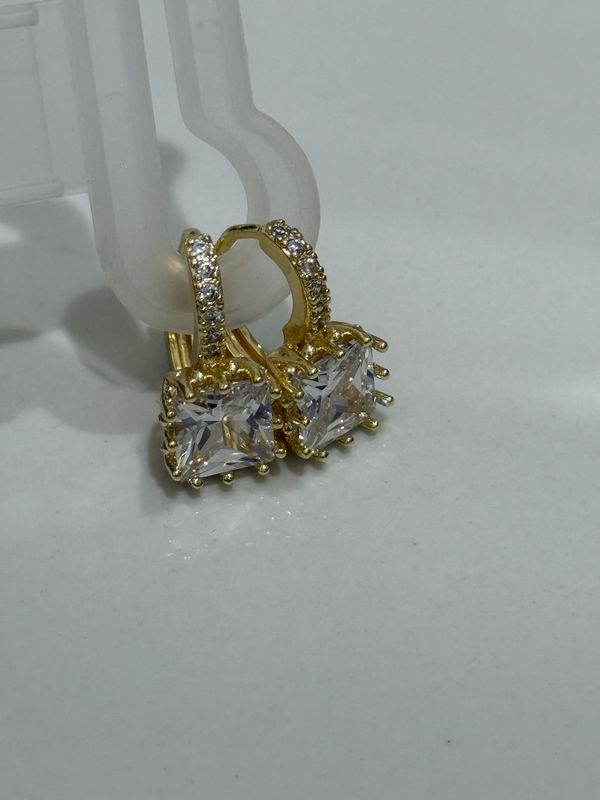 Lisa Earrings