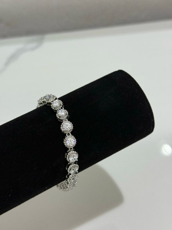Lia Bracelet