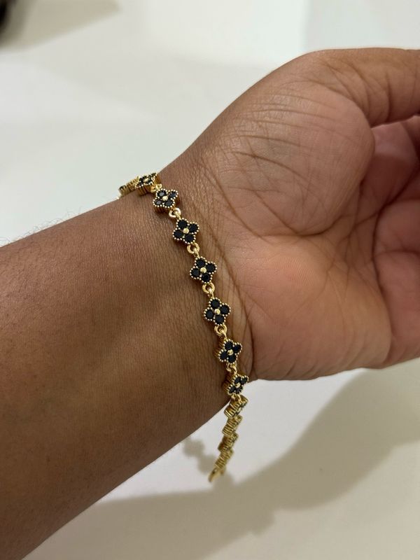 Lia Bracelet