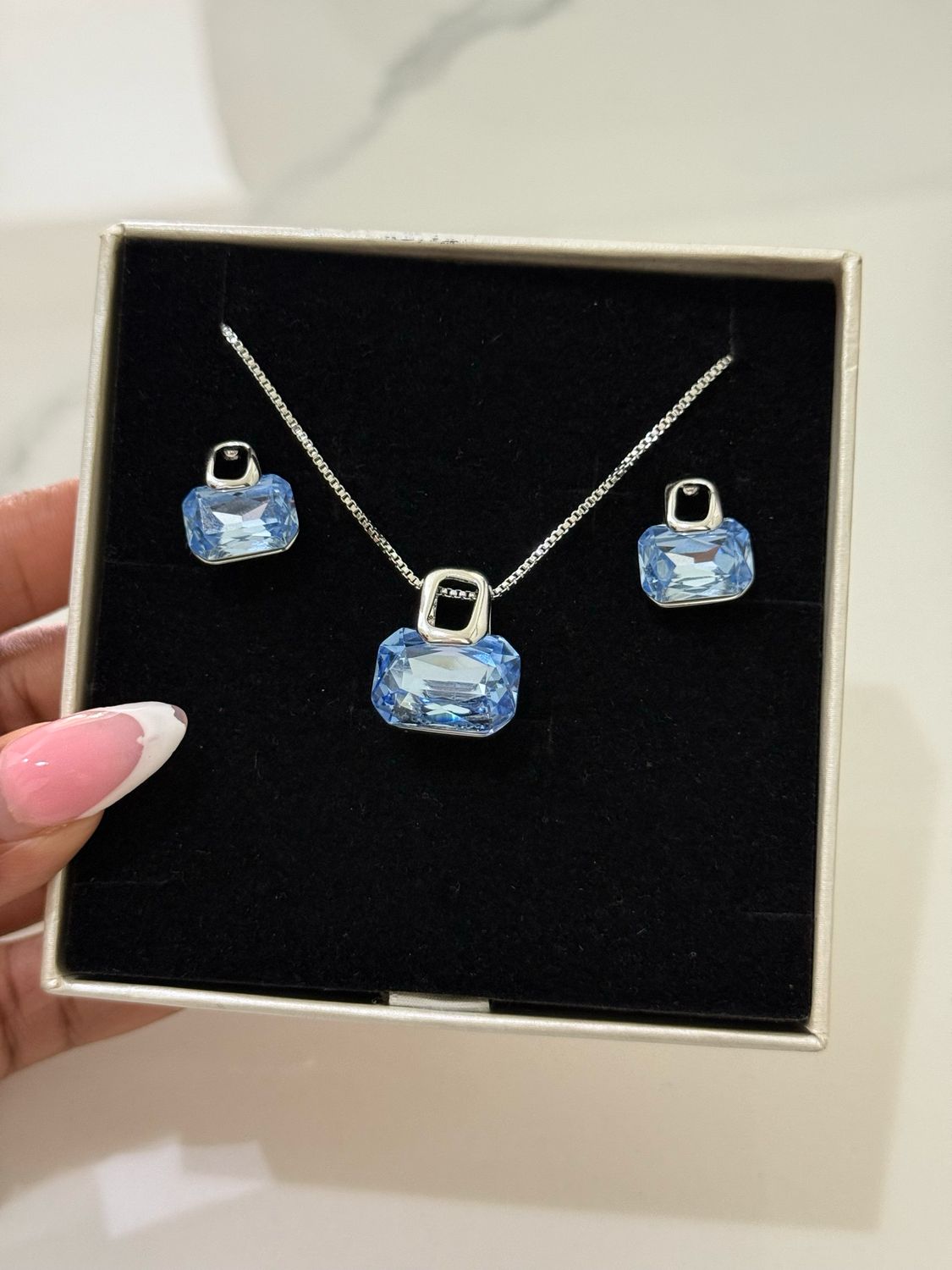 Nora Necklace