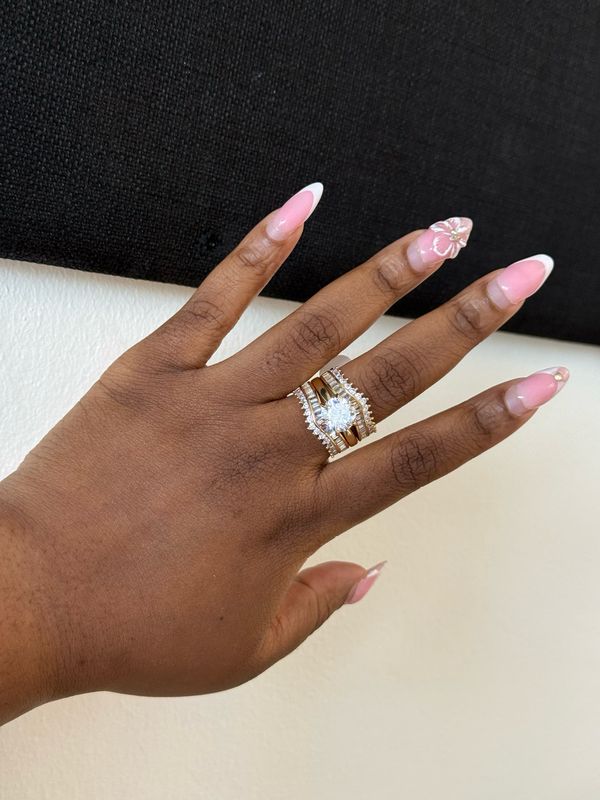 Lustre Rings