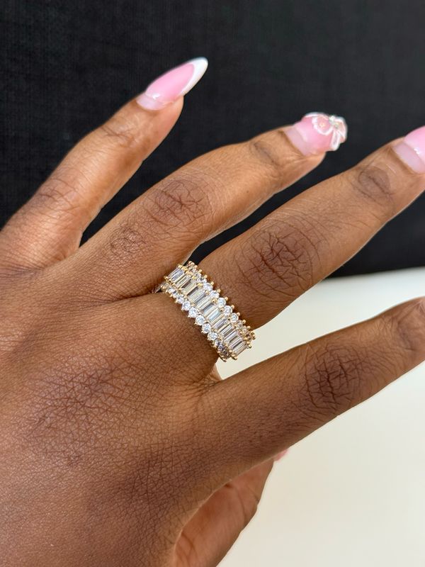 Lustre Ring
