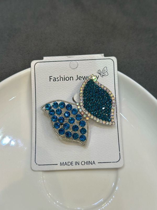 2665 Brooch