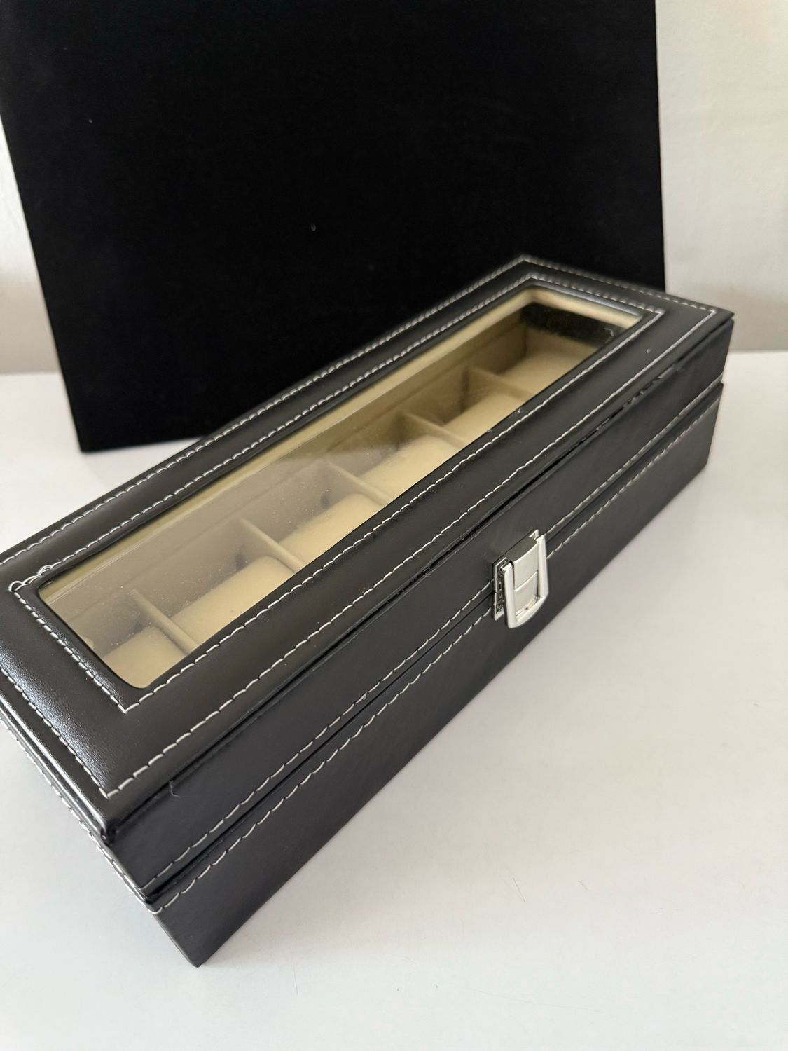 2646 Watch Organizer