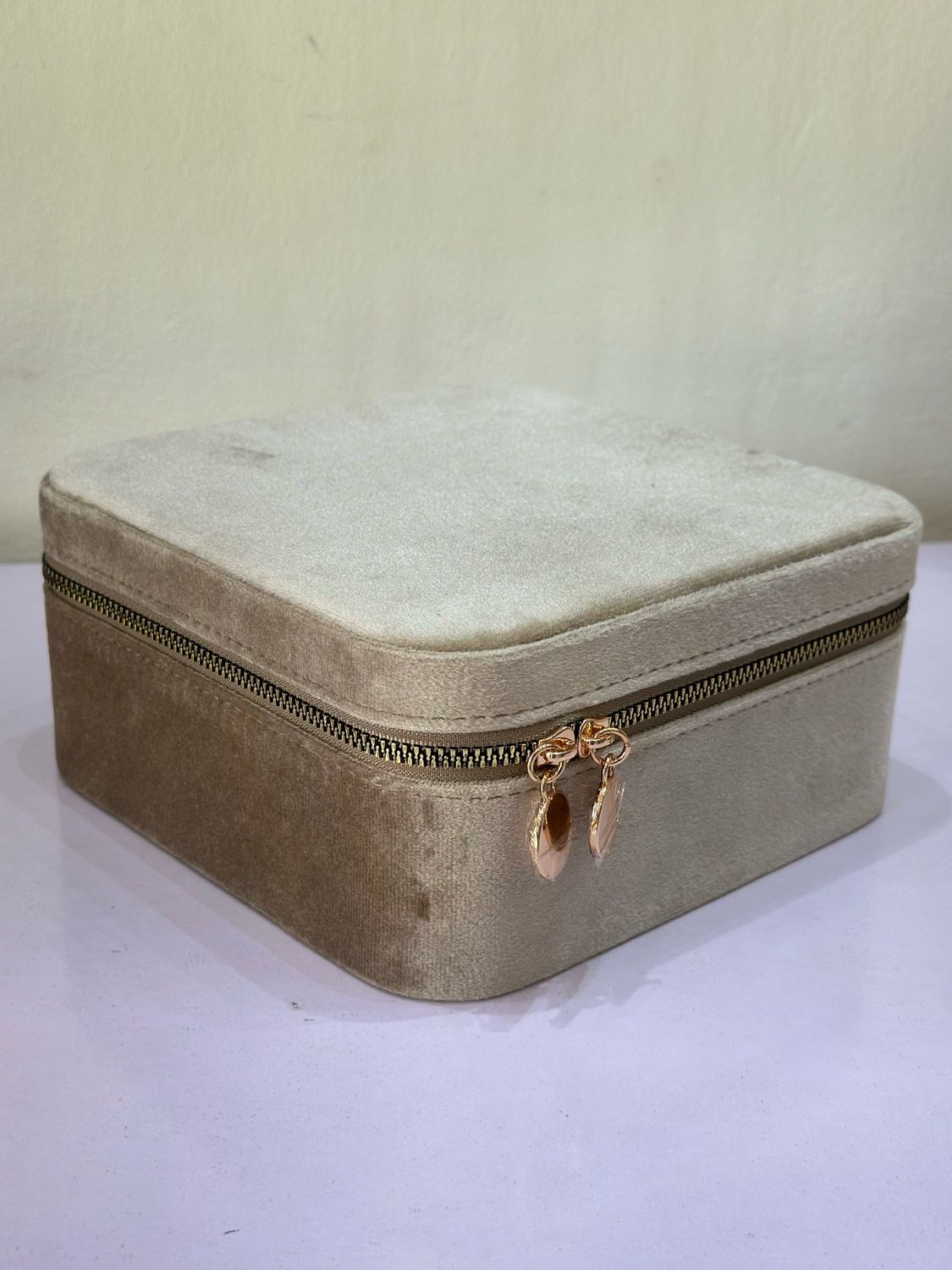 3252 Velvet Organizer