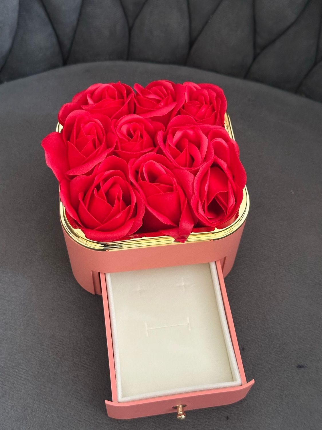 3243 Large Rose Box