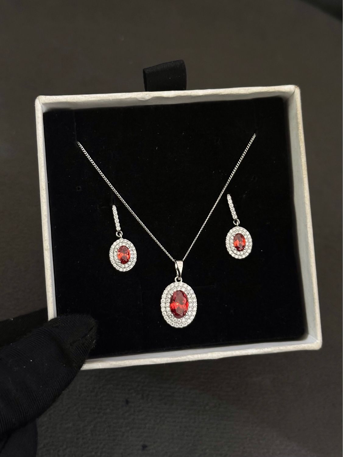 3040 Lily Silver Necklace