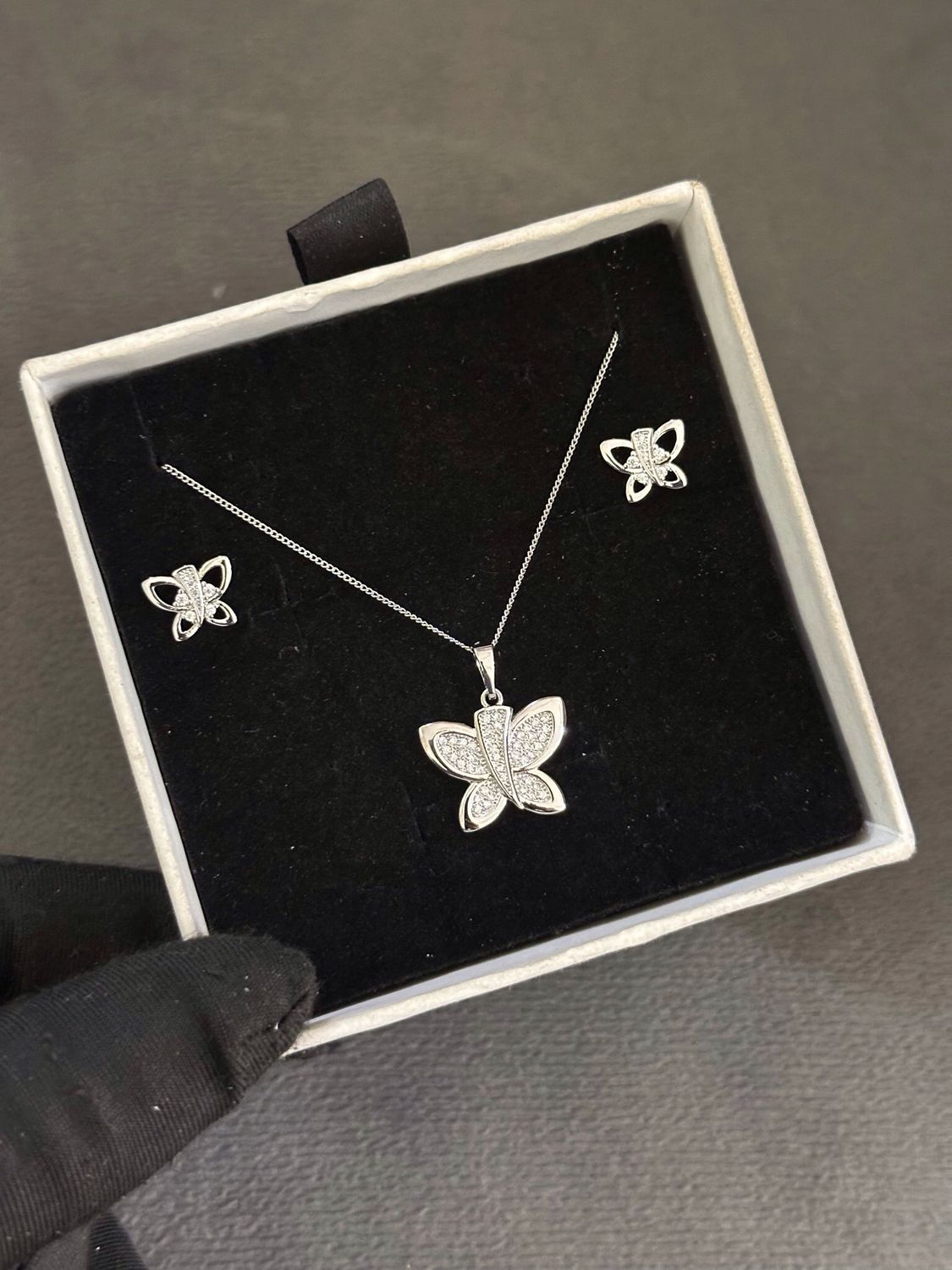 3040 Lily Silver Necklace