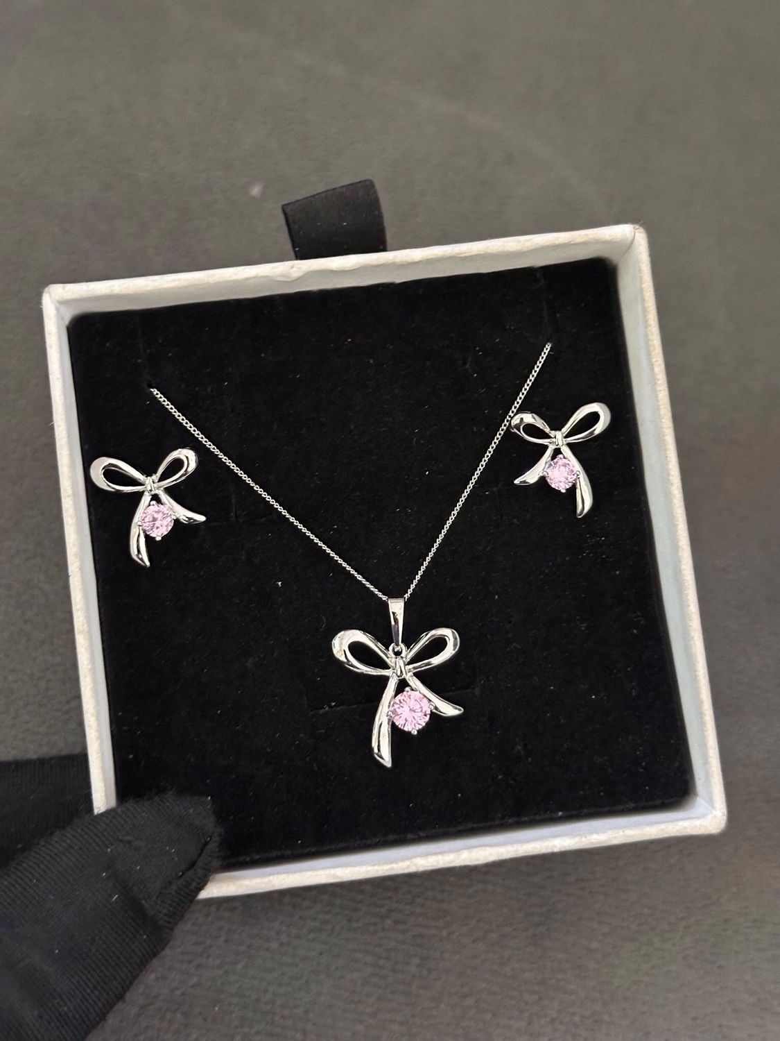 3040 Lily Silver Necklace
