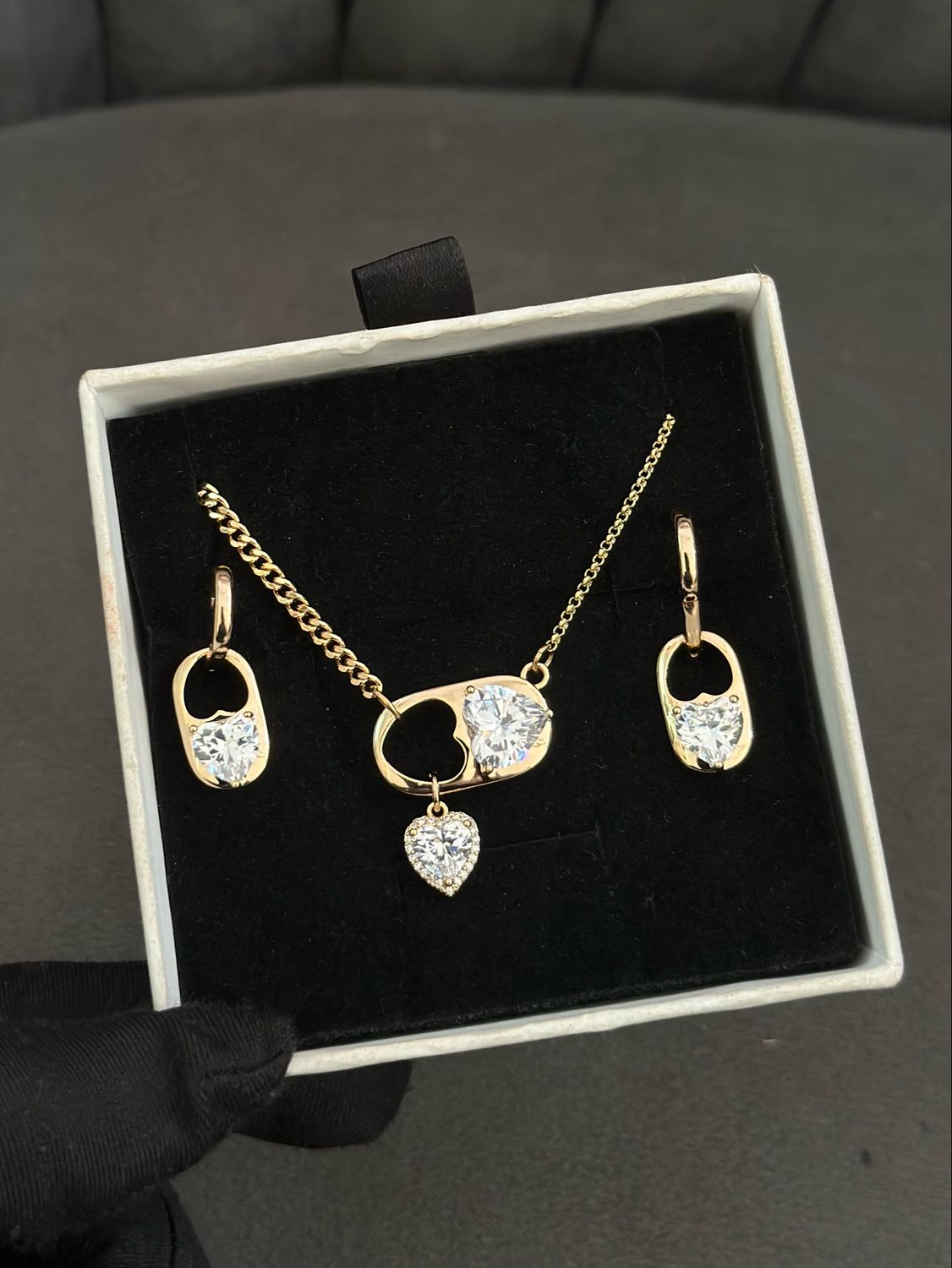 3042 Rosette Rose Gold Necklace