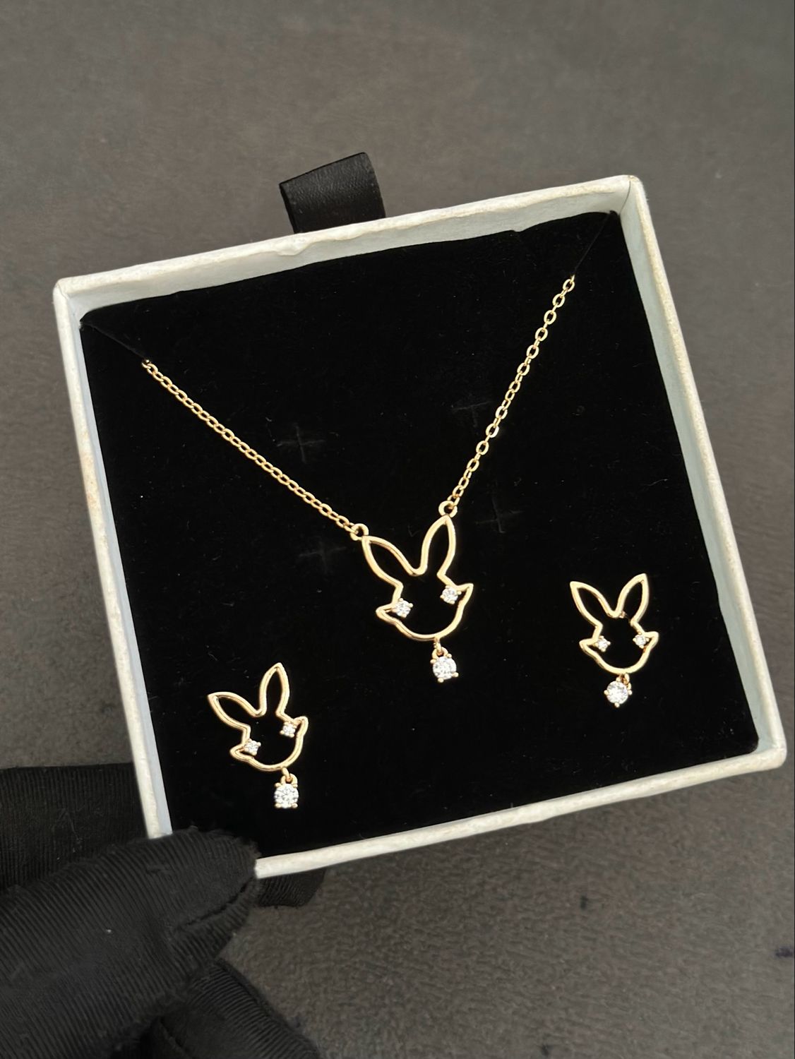 3042 Rosette Rose Gold Necklace