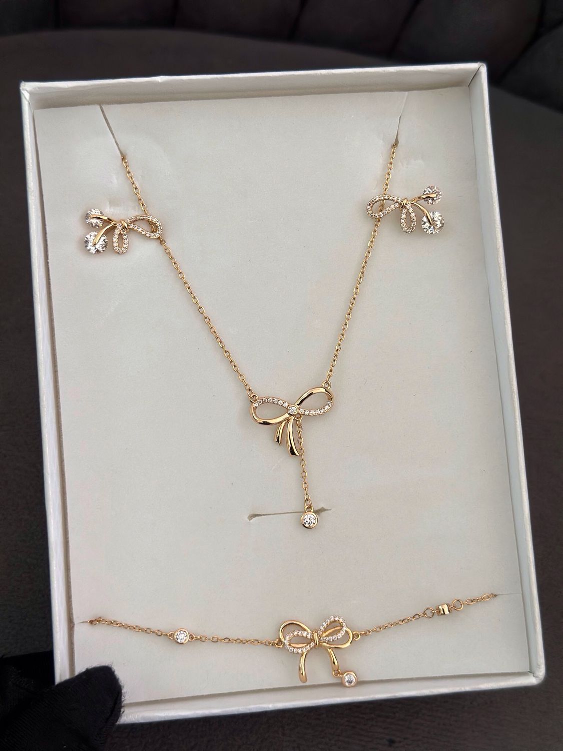 3046 Rosette Rose Gold Necklace