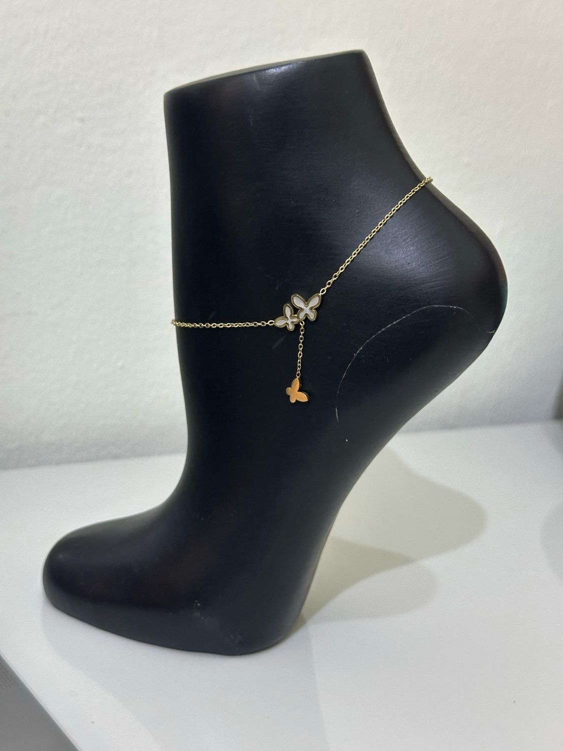 2572 Anklet