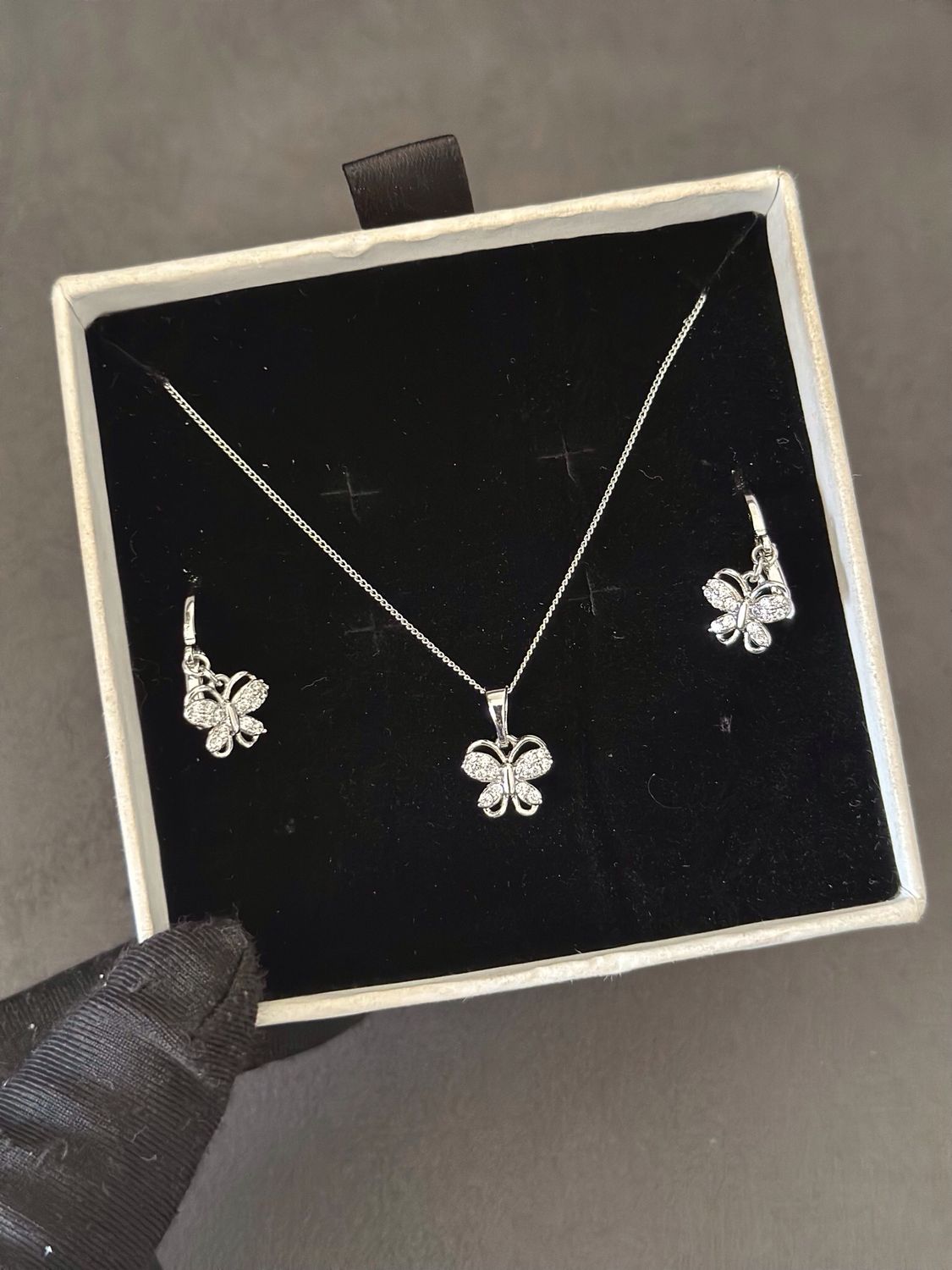 3040 Lily Silver Necklace