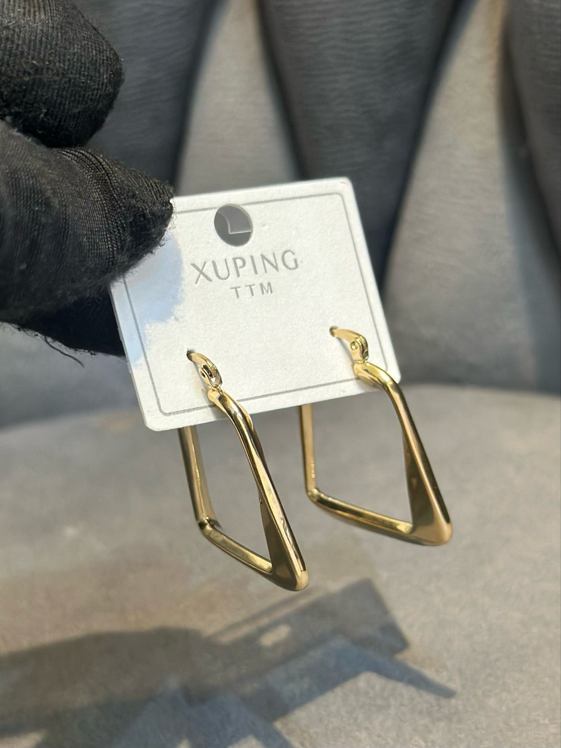 2939 Earring