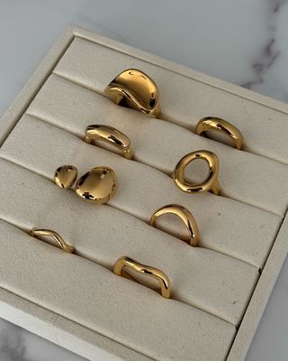 FASHION RINGS